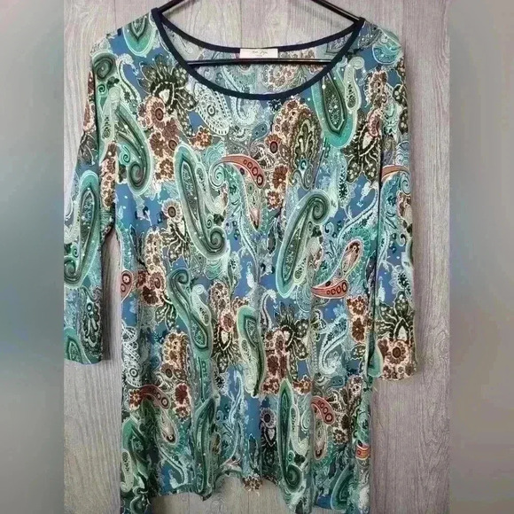 Rue Juju paisley sparkly blouse. Size large. Poly/Spandex blend. - Picture 1 of 6